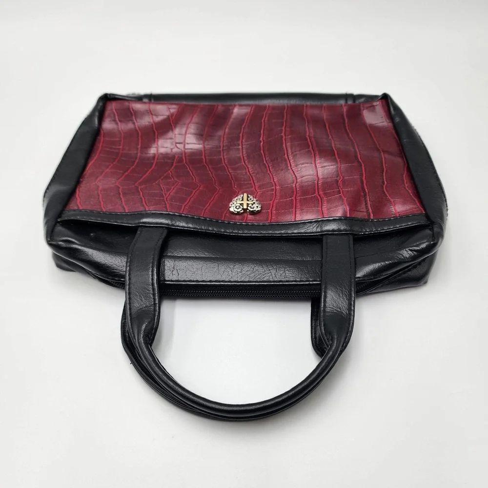 Greg Gift Red and Black Bible Case Purse Zip Pebbled‎ Handbag Large Faux Leather